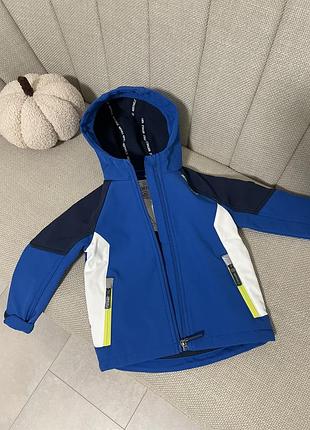 Куртка водоотталкивающая на флисе