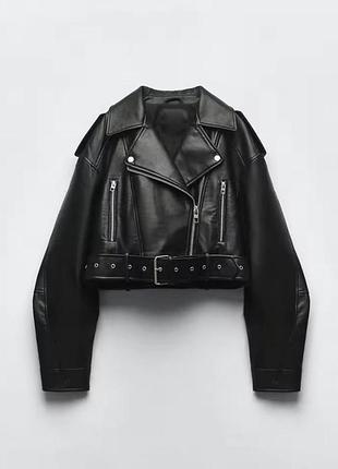 Жіноча чорна шкіряна куртка косуха з ременем розмір xs s l