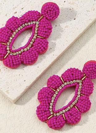 Стильні яскраві сережки з бісеру та з камінцями