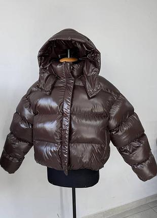 Дутый пуфер пуховик с капюшоном глянцевый