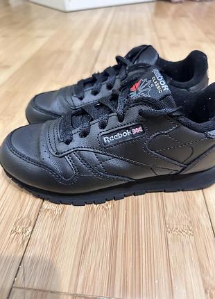 Шкіряні кросівки reebok 30 розмір