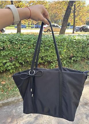 Чорна велика вмістка нейонова сумка