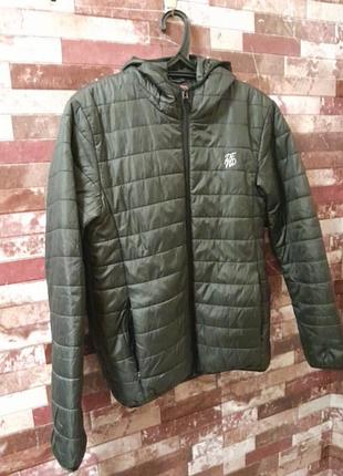 Куртка чоловіча демісезонна з капелюхом розмір s.(13/14рокiв)