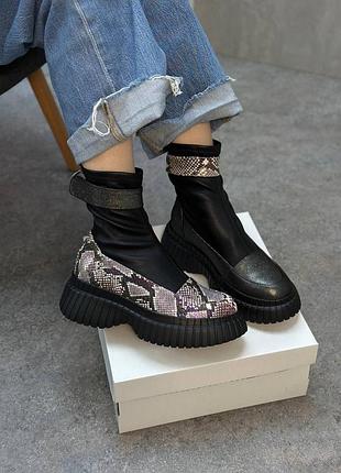 Эксклюзивные женские ботинки