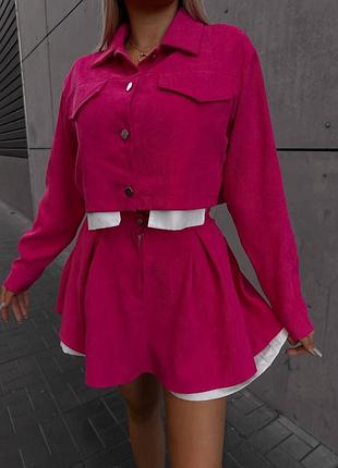 Естетичний жіночий вельветовий костюм укорочений піджак з клапанами на ґудзиках з манжетами та спідниця-шорти розкльошена талія на резинці