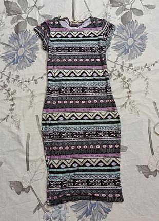 Обтягивающее платье миди вискозное платье