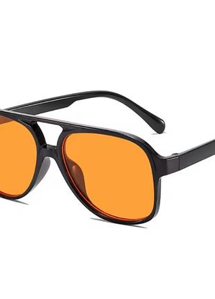 Очки солнцезащитные