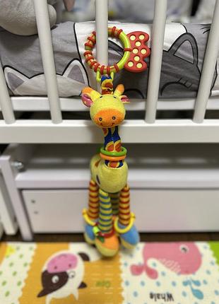 Дитяча іграшка підвіска брязкальце жирафа у візочок або ліжечко