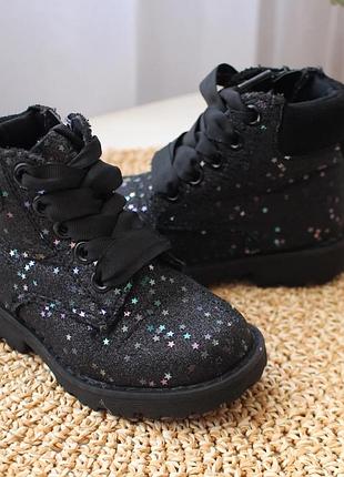 Стильные демисезонные ботинки в блестящие звездочки f&amp;f на девочку 22 р