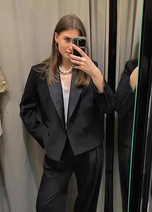 Шикарный черный костюмный шерстяной пиджак с атласными лацканами zara
🔥🔥🔥🔥🔥🔥🔥🔥🔥🔥🔥🔥🔥