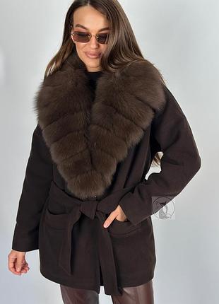 Пальто жіноче кольору шоколад кашемірове утеплене з натуральним хутром фінського песця. розміри з 42 до 54