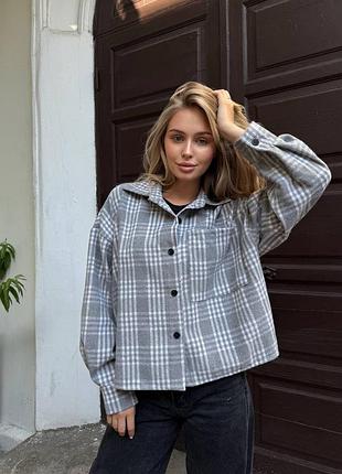 Вкорочена жіноча oversize сорочка з байки