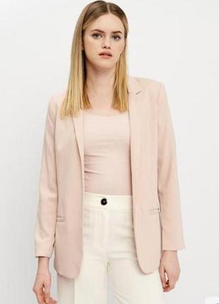 Красивый пудровый пиджак кардиган
