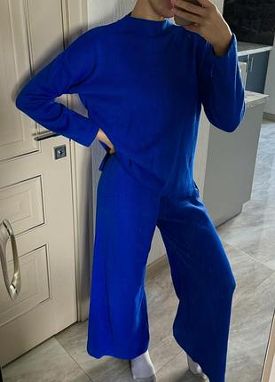 Костюм вʼязаний широкий