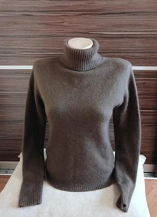 Мягкий ангоровый гольф