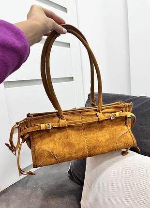 Маленька замшева сумка коричнева