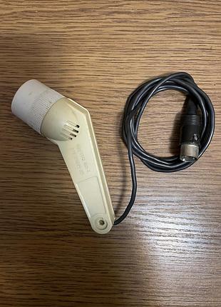 Вінтажний мікрофон