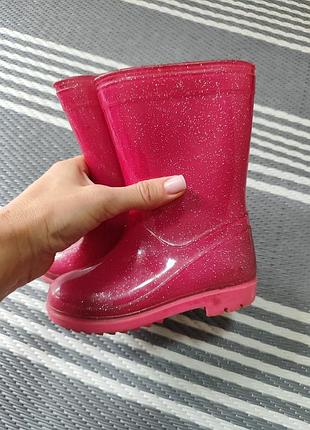 Резиновые ботинки