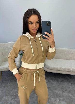 Спортивный брендовый костюм