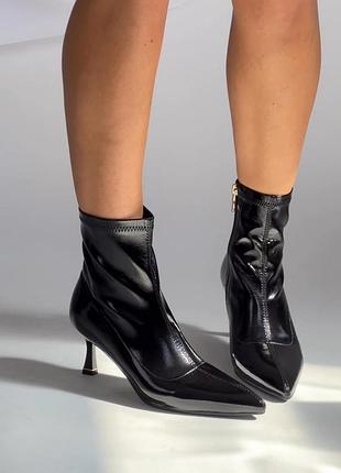 Ботільйони лакові 8