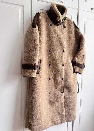 Трендова дублянка-тедді пісочного кольору