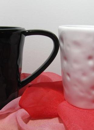 Чашки бланш-нуар 250 мл з выямками біла і чорна кераміка