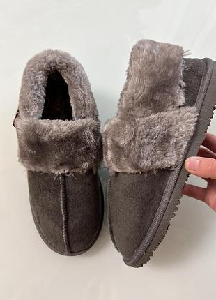 Жіночі угги