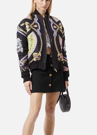 Сатиновая короткая юбка на запах на пуговицах итальянский бренд versace jeans couture оригинал размер s,м