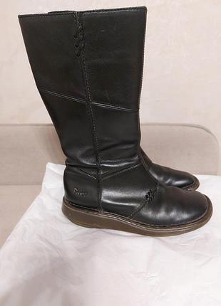Шикарні шкіряні чоботи dr martens оригінал
