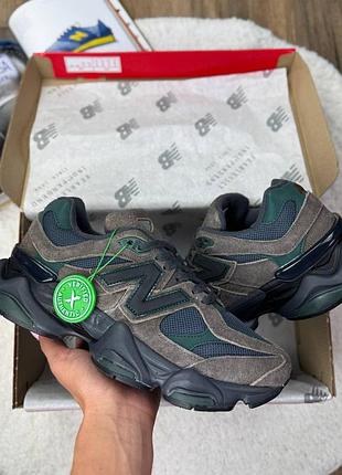 9060 beef and broccol brown black