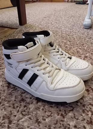 Кроссовки 35 размер