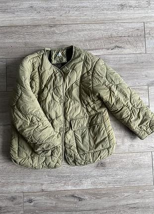 Стьобана осіння куртка пуф оверсайз хакі zara