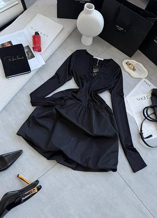 Утонченное черное платье с завязками на груди рукавами повседневная стильная модная
