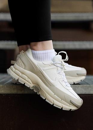 Кроссовки nike zoom vomero roam white beige
