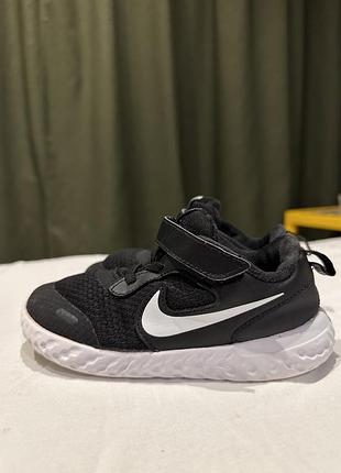 Кросівки nike