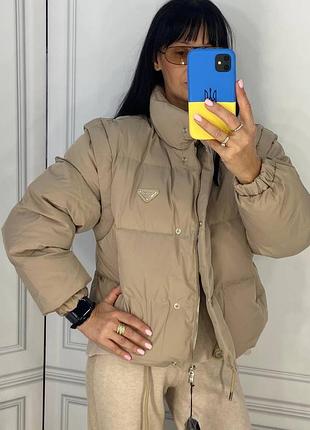 Жіноча куртка