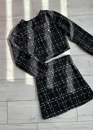 Твидовый костюм