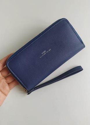 Женский кошелек синего цвета на молнии с ручкой