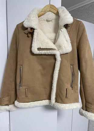 Жіноча дублянка. розмір s-m . читайте опис !