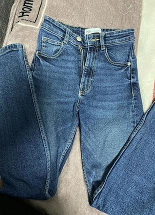 Zara джинсы женские на хс