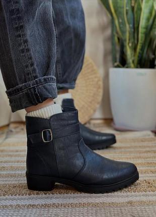 Жіночі чобітки