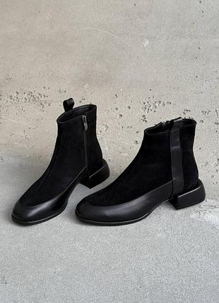 Чорні натуральні шкіряні замшеві комбіновані класичні демісезонні демі осінні черевики на маленьких низьких підборах шкіра замша осінь