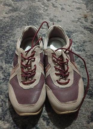 Кроссовки детские