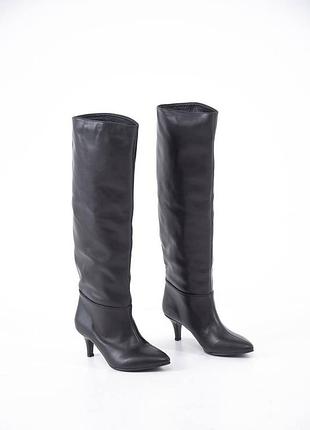 Сапоги трубы без замка на небольшой шпильке