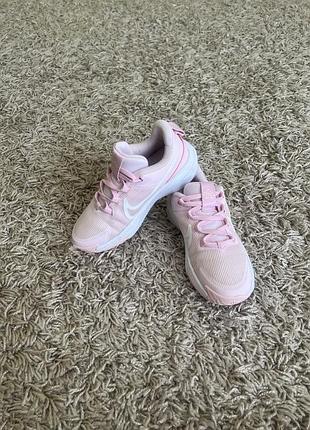 Легенькі кросівки nike 32 розміру