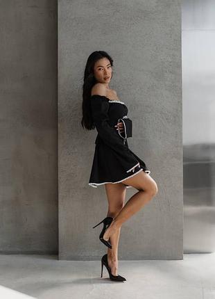 Сукня з мереживом