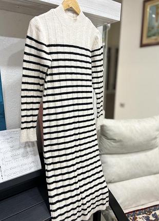 Сукня жіноча тепла вʼязана в полоску