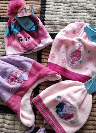 Шапки 52-54 см, по 50 грн