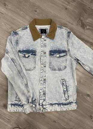 Куртка джинсова