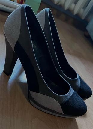 Туфлі замшеві estrada 41р